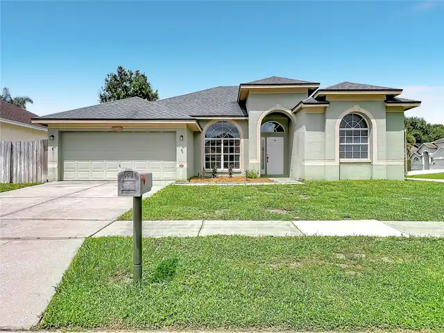 Listing Photo 10