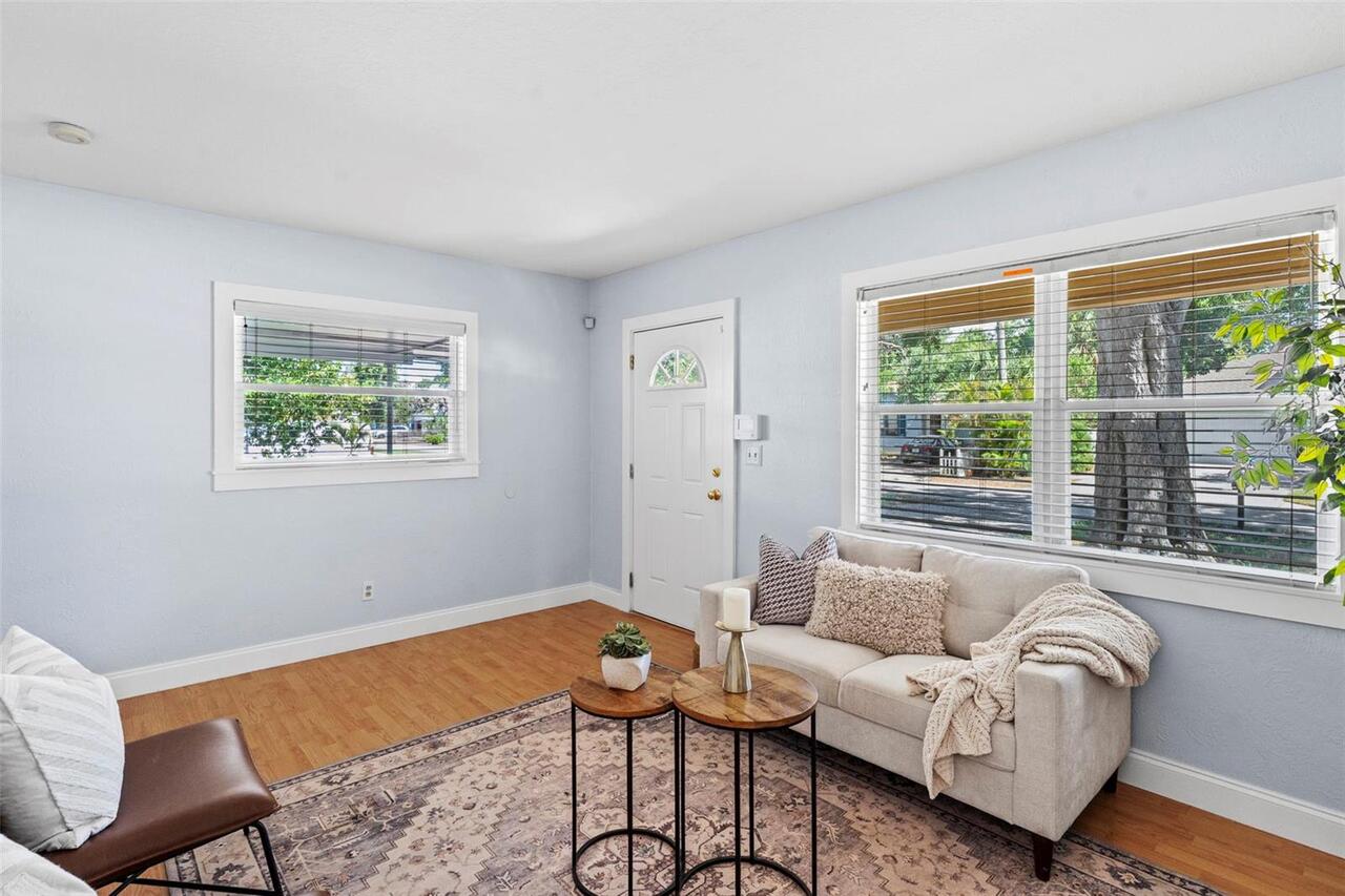 Listing Photo 9