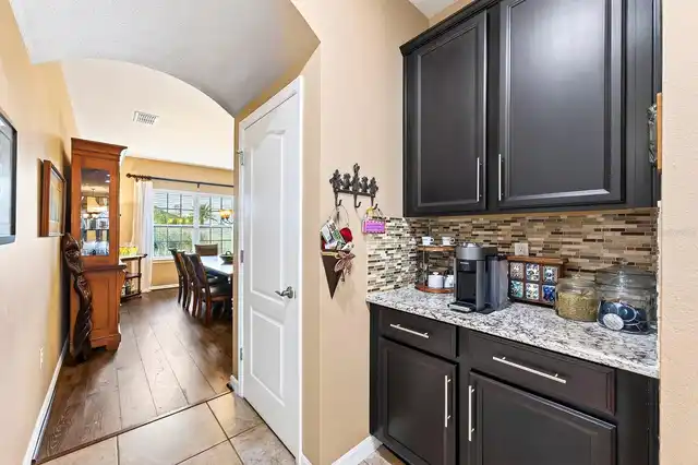 Listing Photo 14