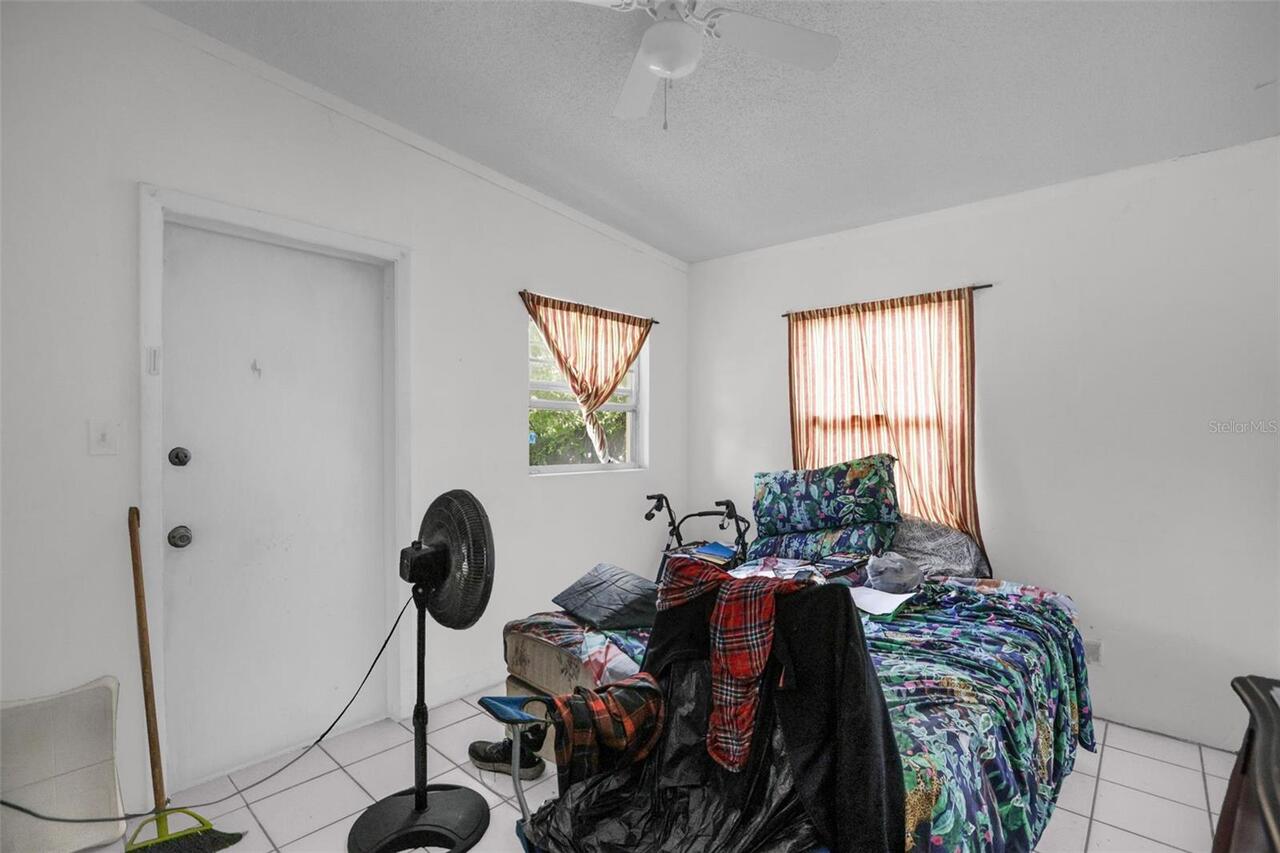 Listing Photo 11