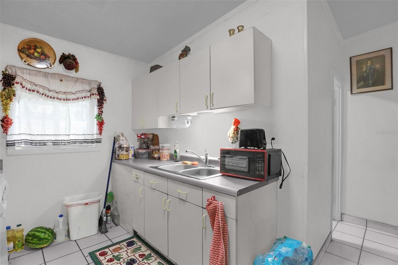 Listing Photo 14