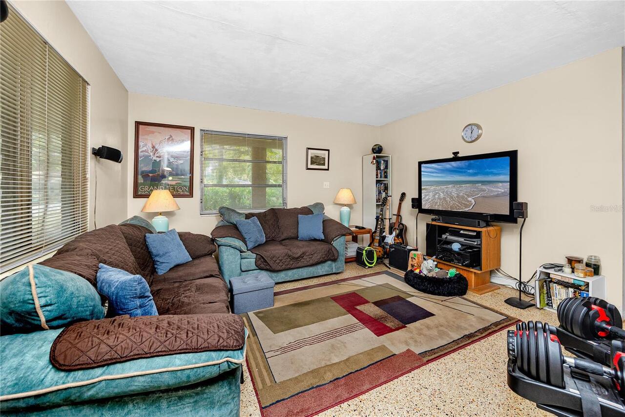 Listing Photo 34