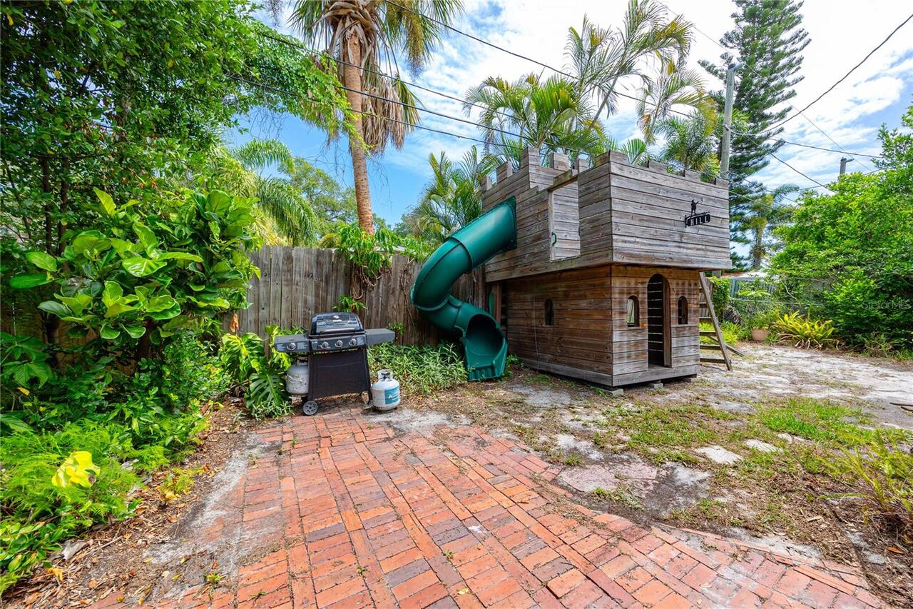 Listing Photo 43