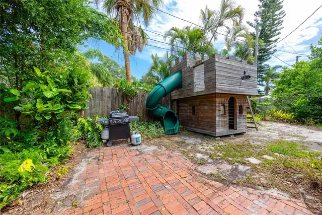 Listing Photo 44