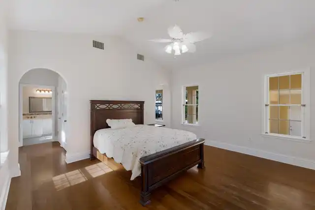 Listing Photo 37