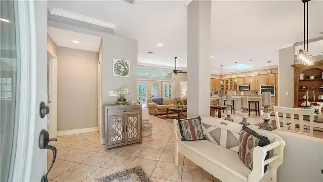 Listing Photo 10