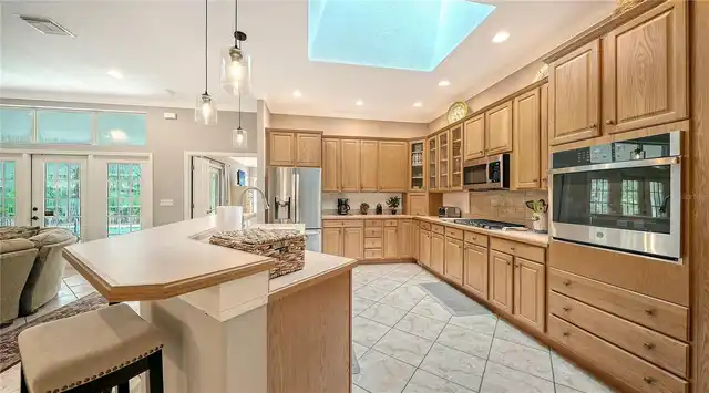 Listing Photo 19