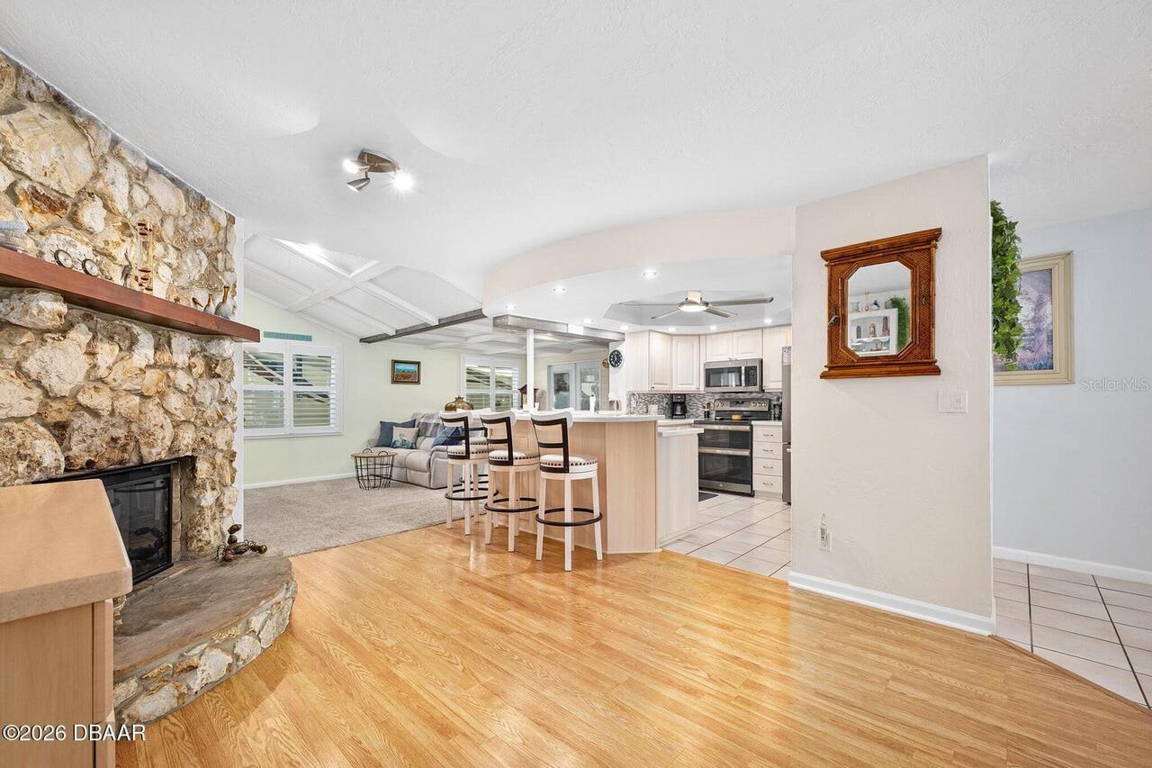 Listing Photo 12