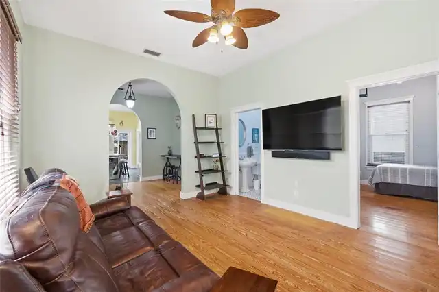 Listing Photo 7