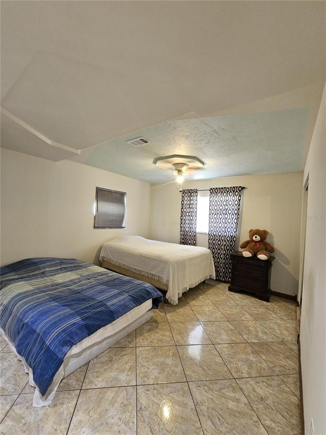 Listing Photo 18