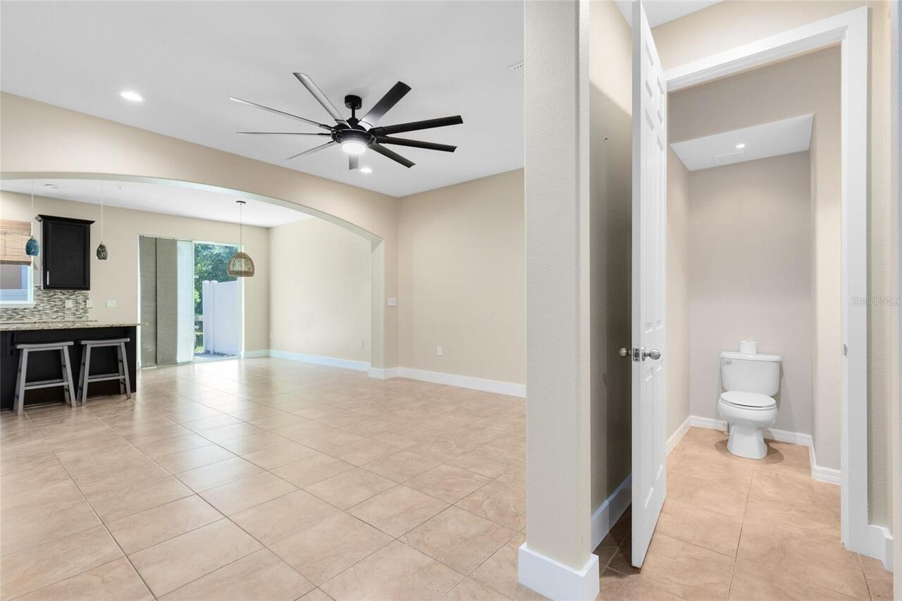 Listing Photo 10