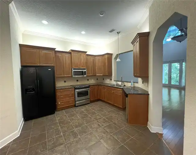 Listing Photo 7