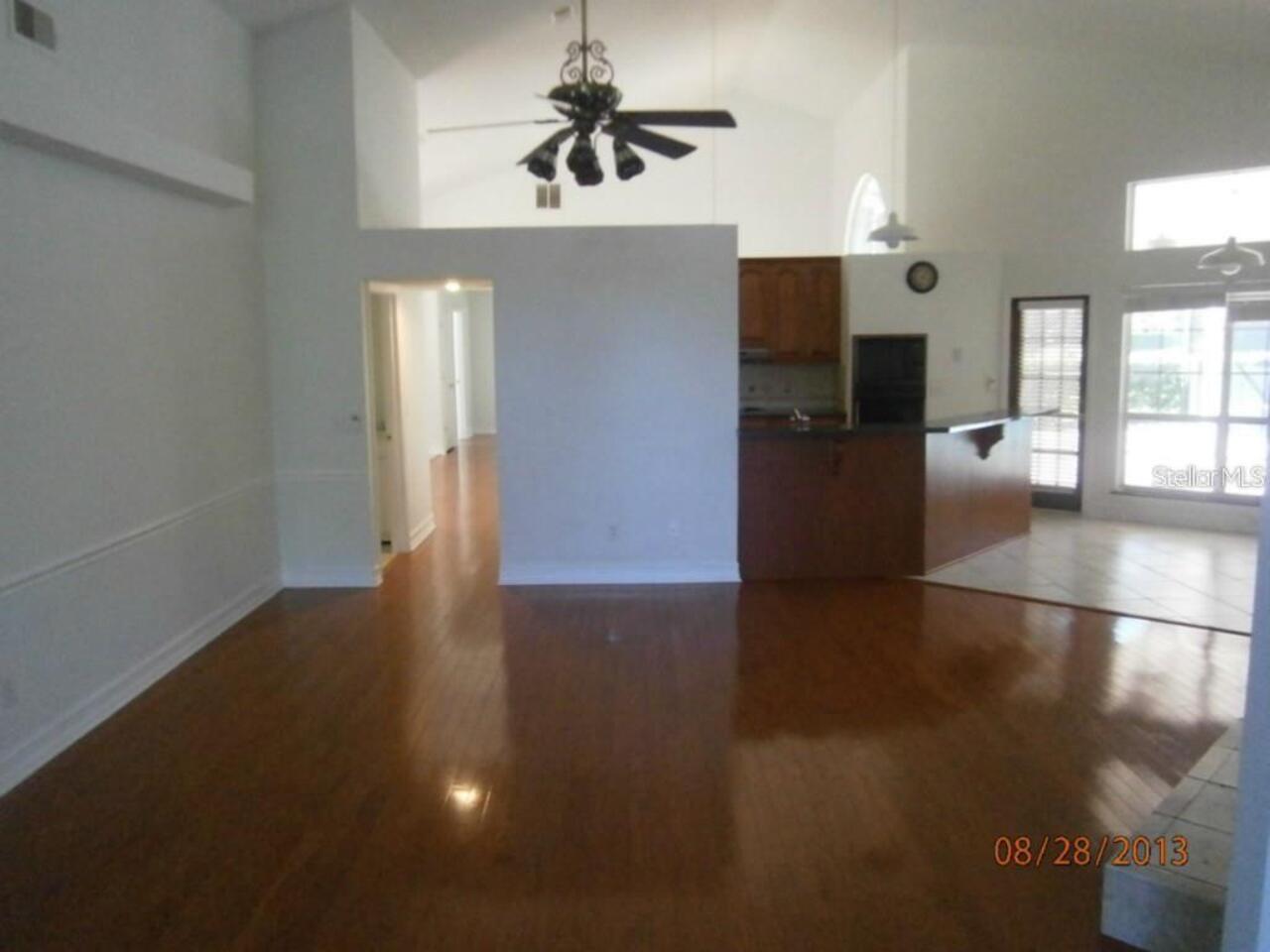 Listing Photo 11
