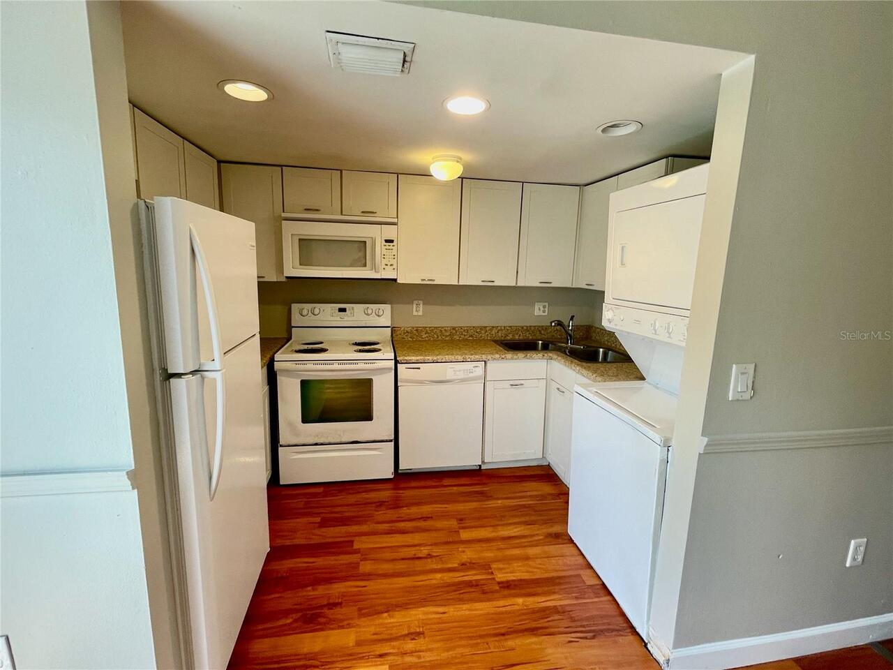 Listing Photo 7