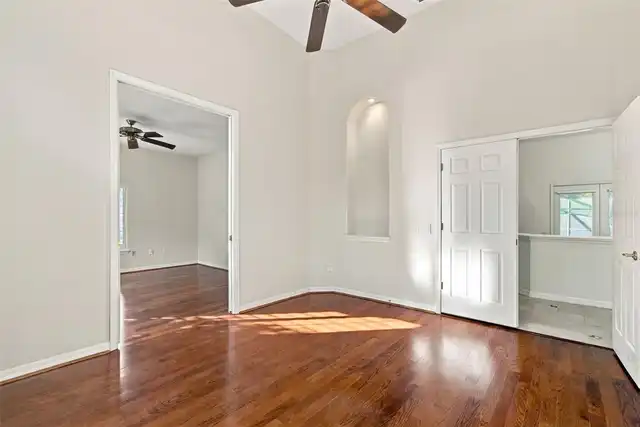 Listing Photo 18
