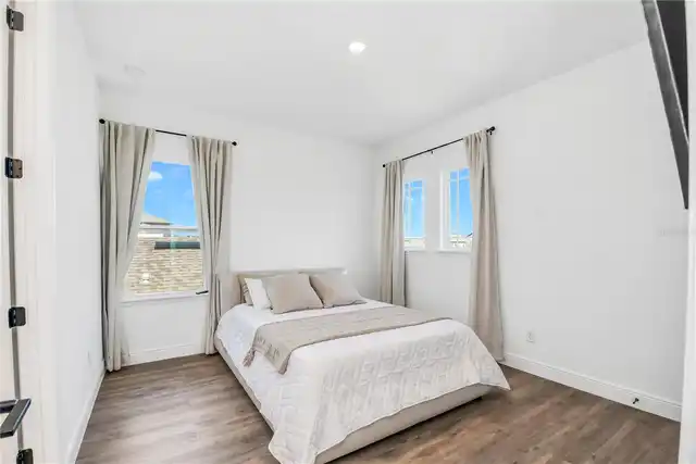 Listing Photo 22