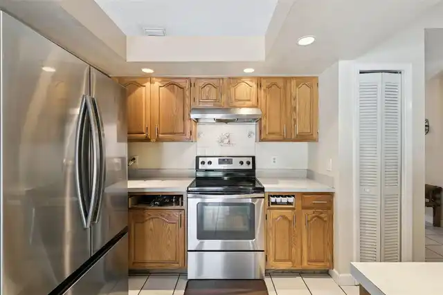 Listing Photo 17