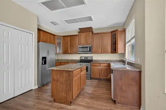 Listing Photo 17