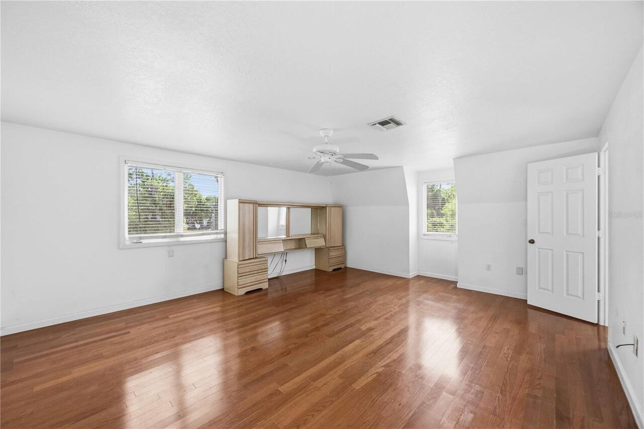 Listing Photo 21