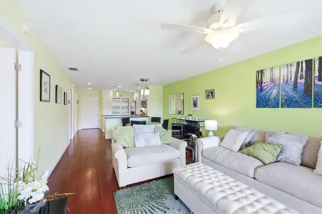 Listing Photo 8