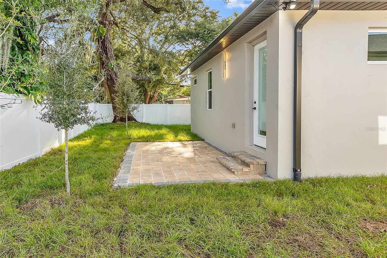Listing Photo 18