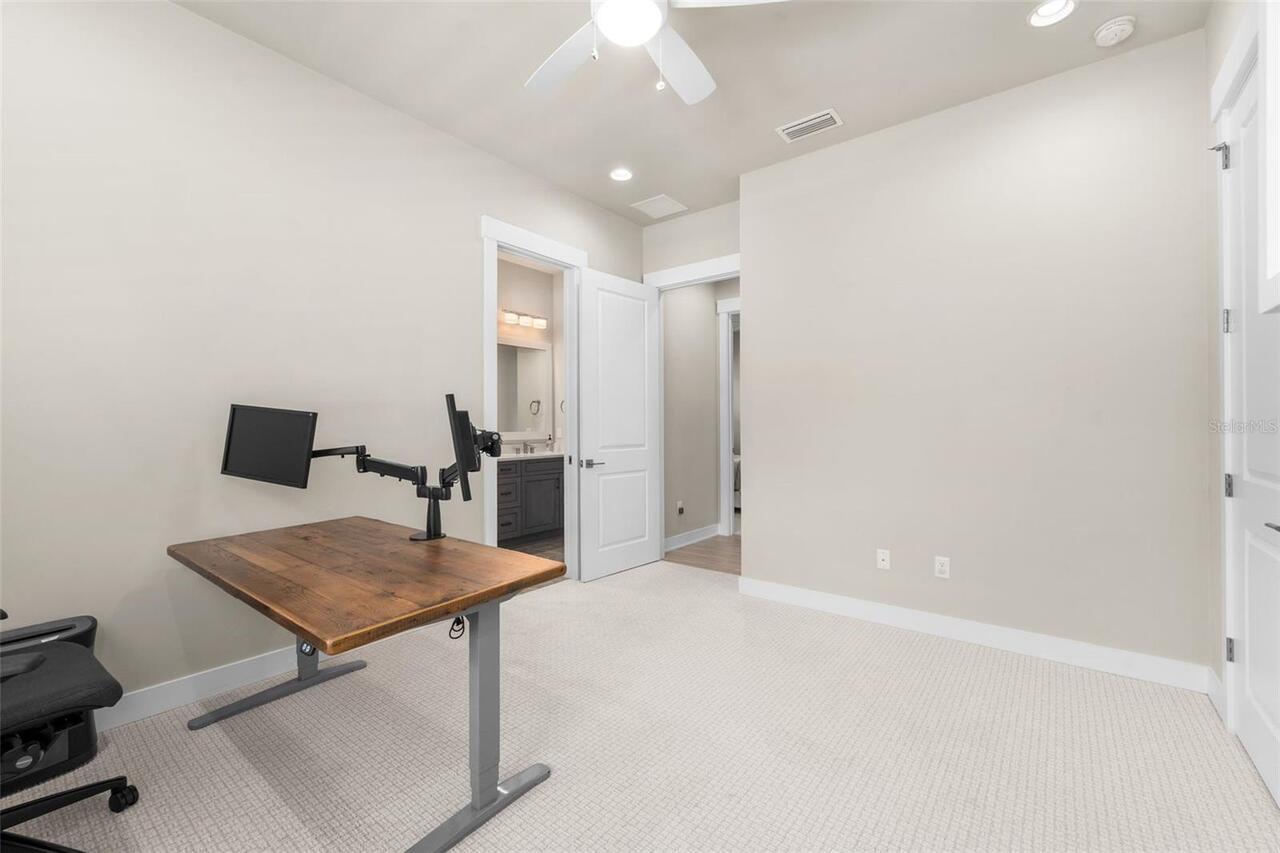 Listing Photo 32