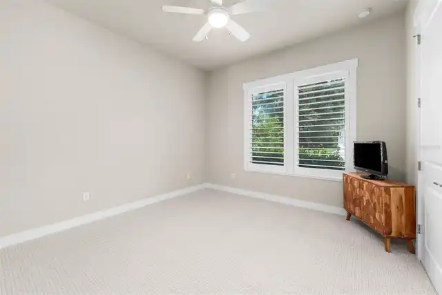 Listing Photo 34