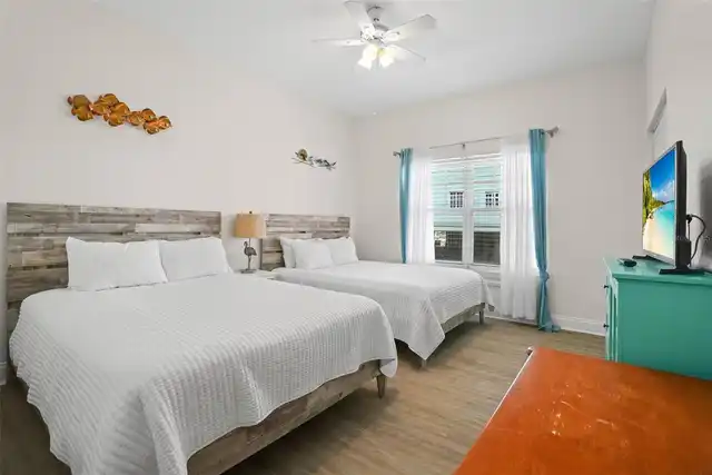 Listing Photo 10