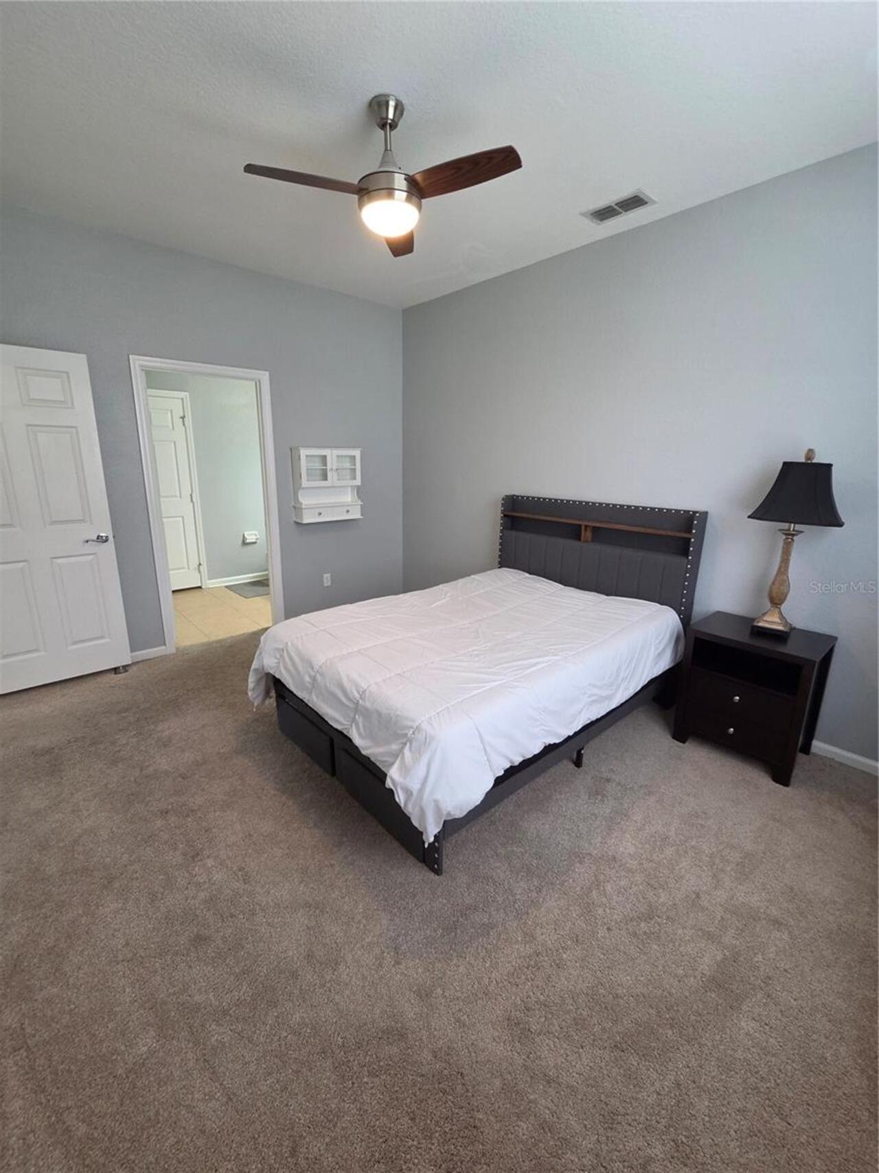 Listing Photo 10