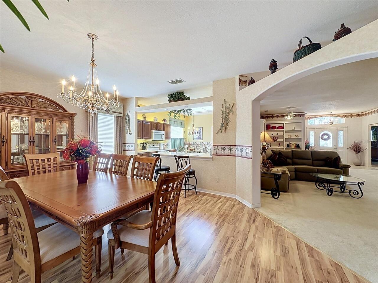 Listing Photo 11