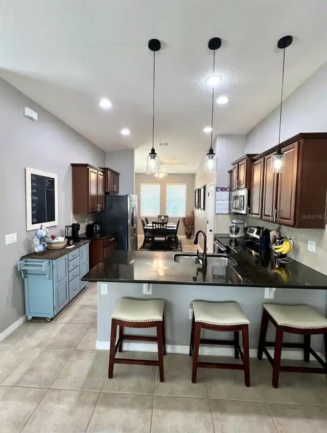Listing Photo 11