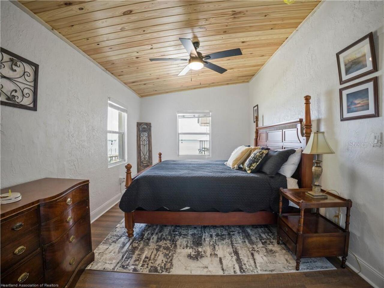 Listing Photo 16