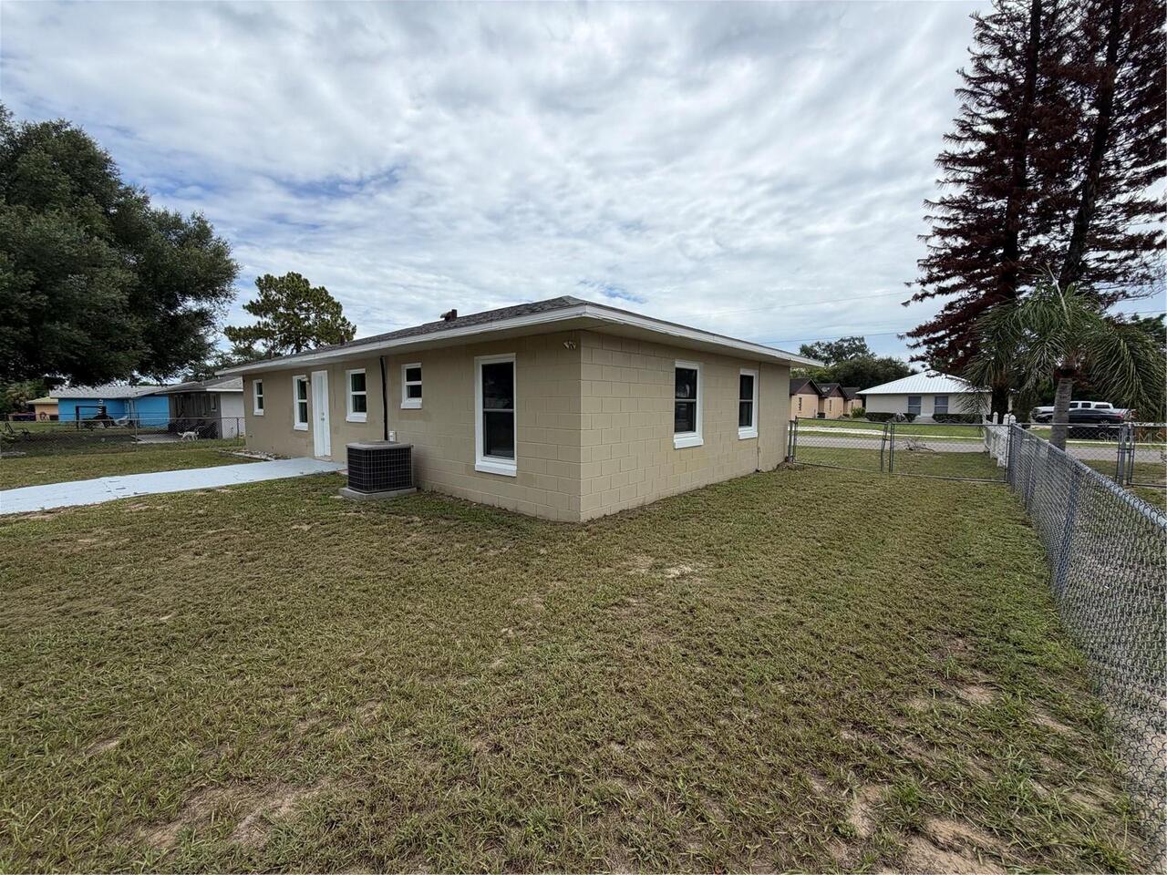 Listing Photo 9