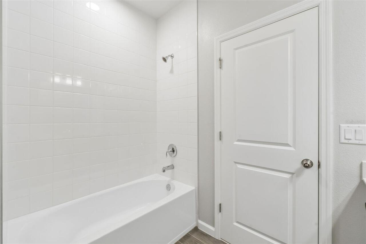 Listing Photo 14