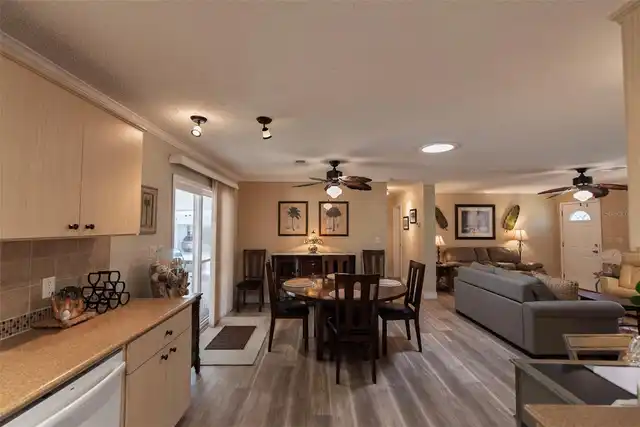 Listing Photo 16