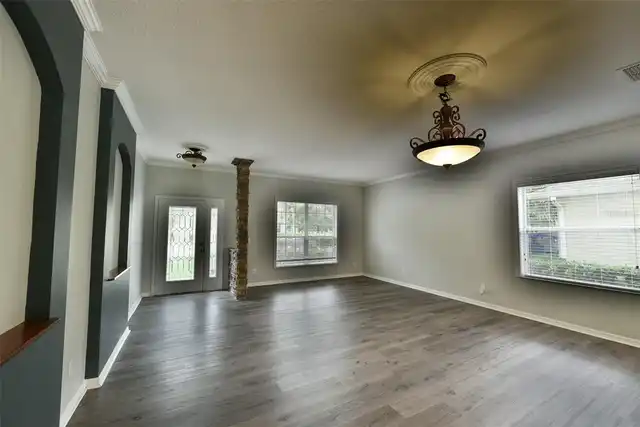 Listing Photo 7