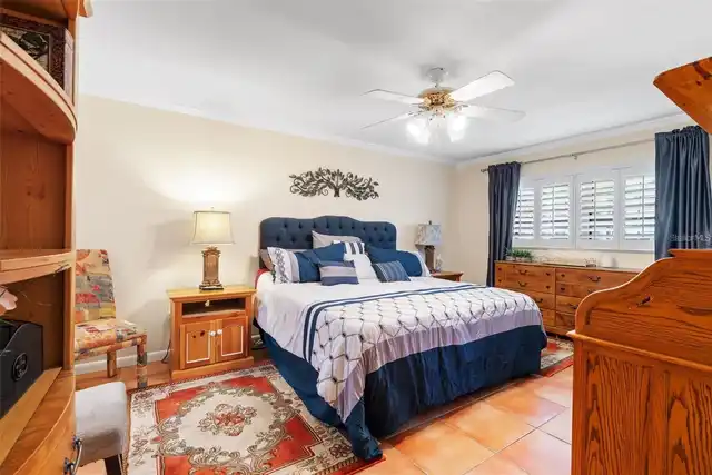 Listing Photo 15