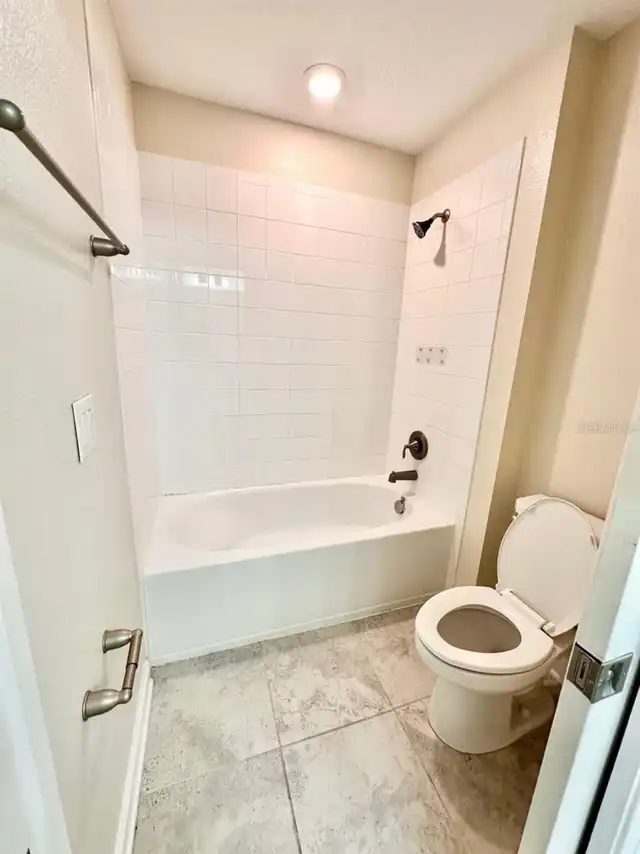 Listing Photo 16