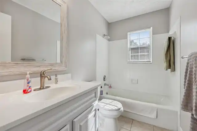 Listing Photo 14
