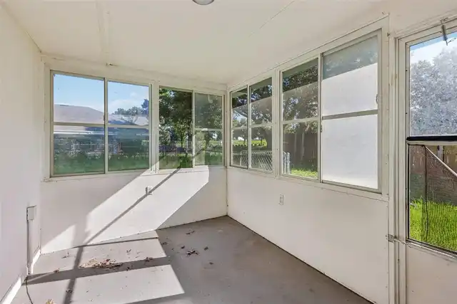 Listing Photo 19