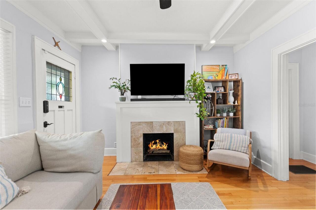 Listing Photo 6