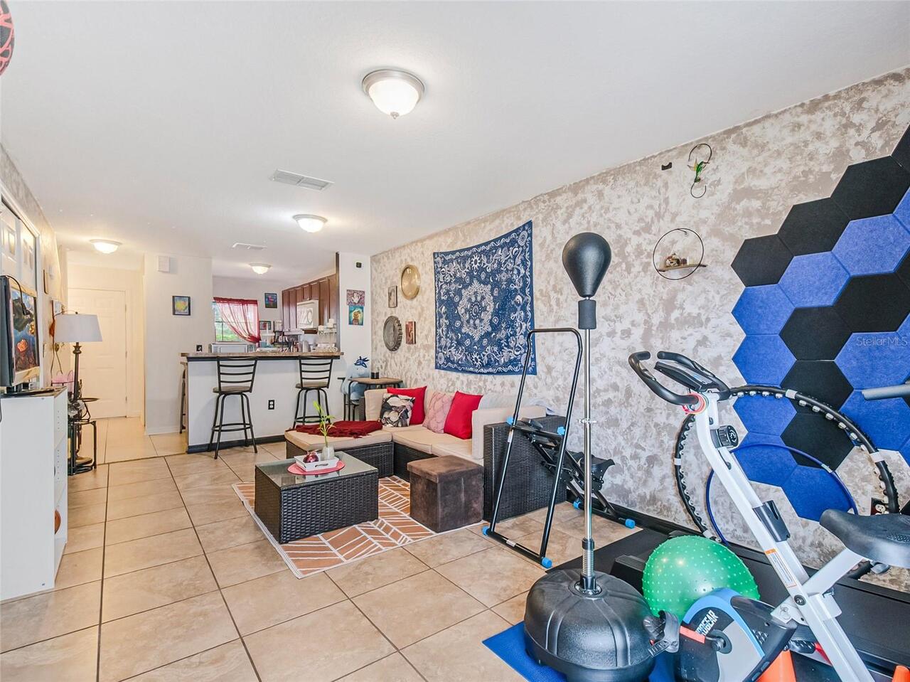 Listing Photo 9