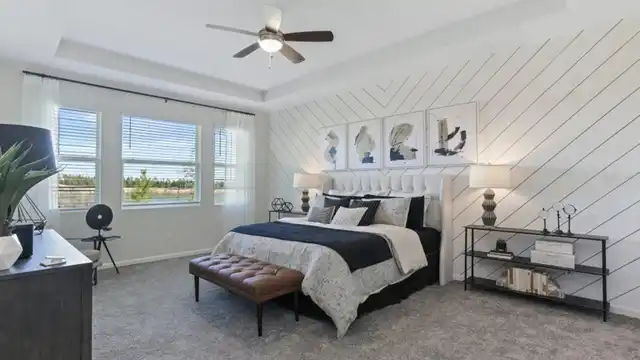 Listing Photo 12