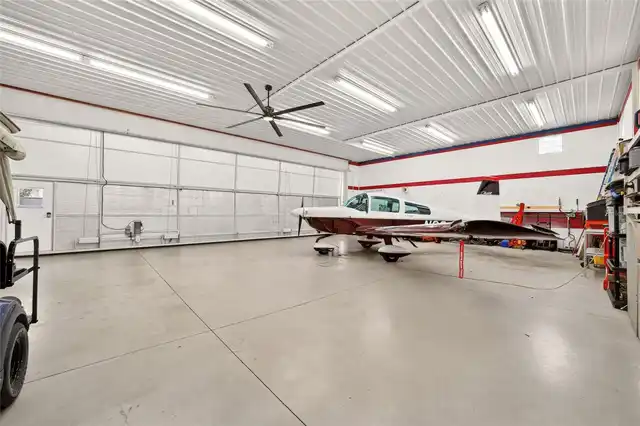 Listing Photo 6