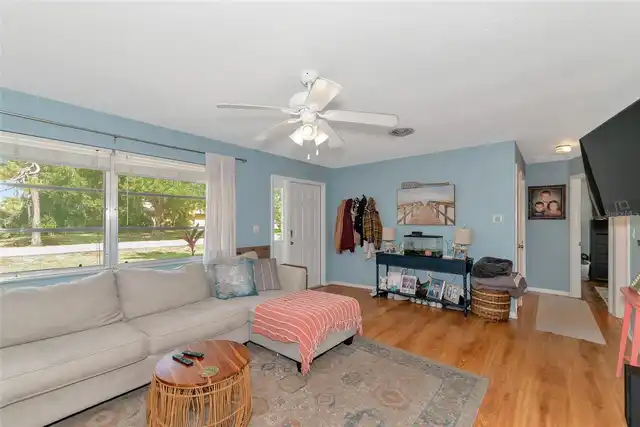 Listing Photo 7