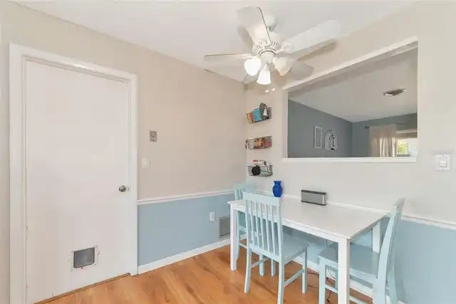 Listing Photo 11