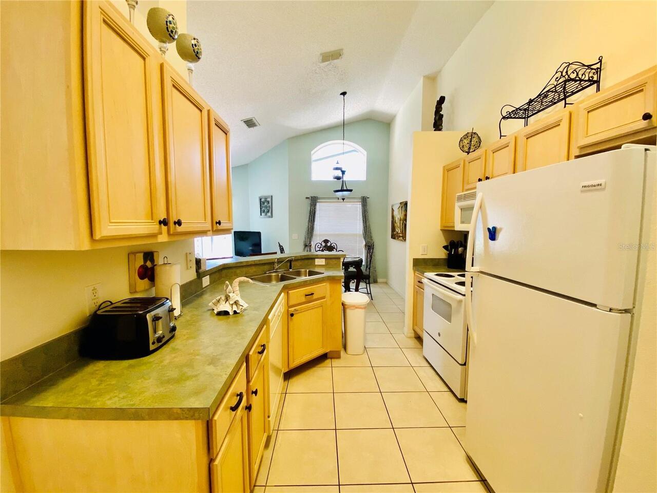 Listing Photo 17