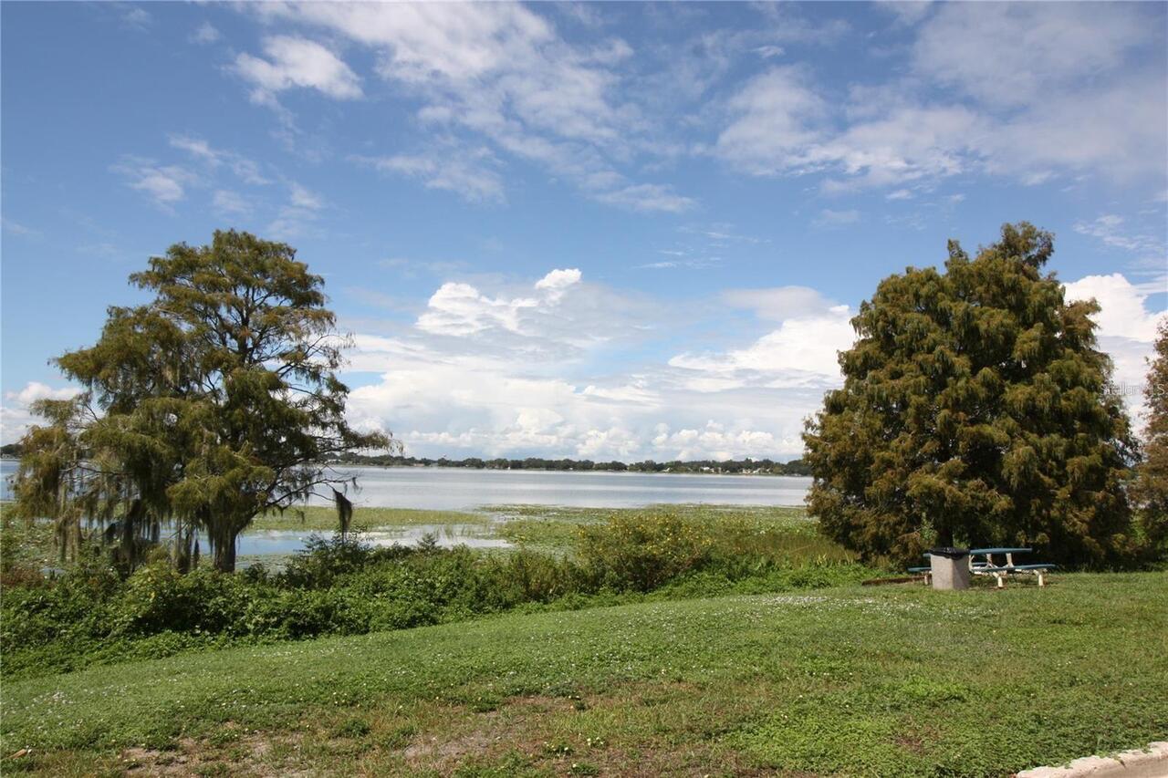 Listing Photo 17