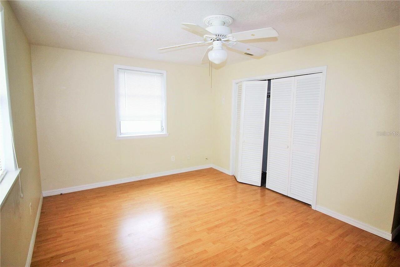 Listing Photo 9