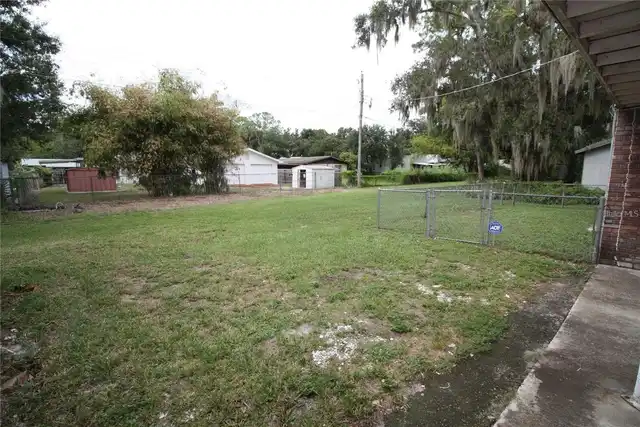 Listing Photo 17